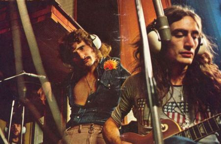 Box e Hensley em estúdio