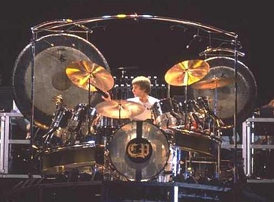 Carl Palmer e sua super bateria