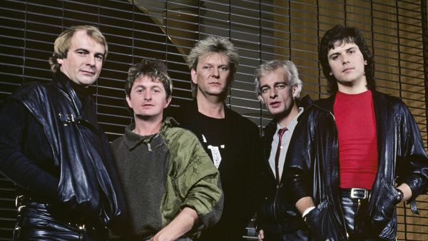 Photo of Alan WHITE and Jon ANDERSON and Tony KAYE and Trevor RABIN and YES and Chris SQUIRE